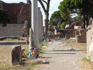 Ostia 2012 kap II GRABUNG (95)